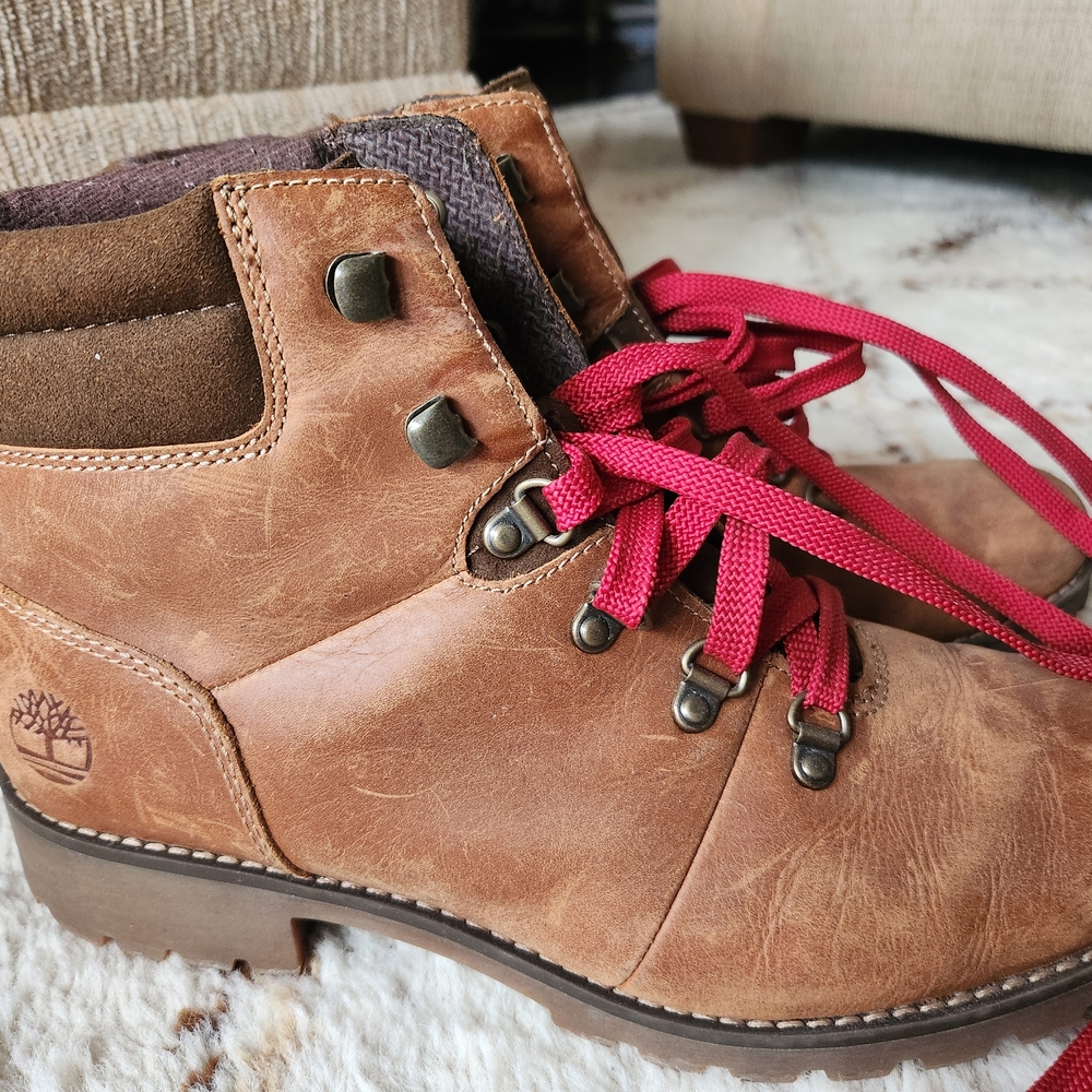 Timberland Brown Leather Boots with Red Laces
